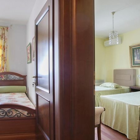 Royal Holiday Apartments Sveti Stefan Extérieur photo