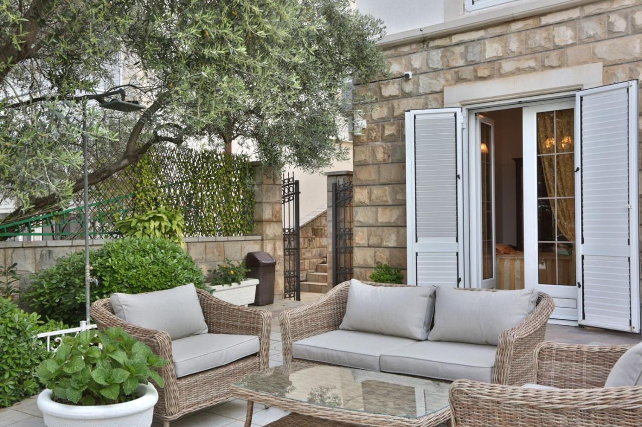 Royal Holiday Apartments Sveti Stefan Extérieur photo