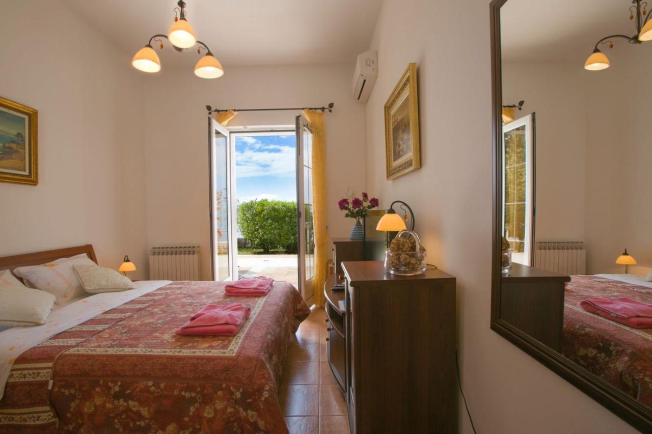 Royal Holiday Apartments Sveti Stefan Extérieur photo