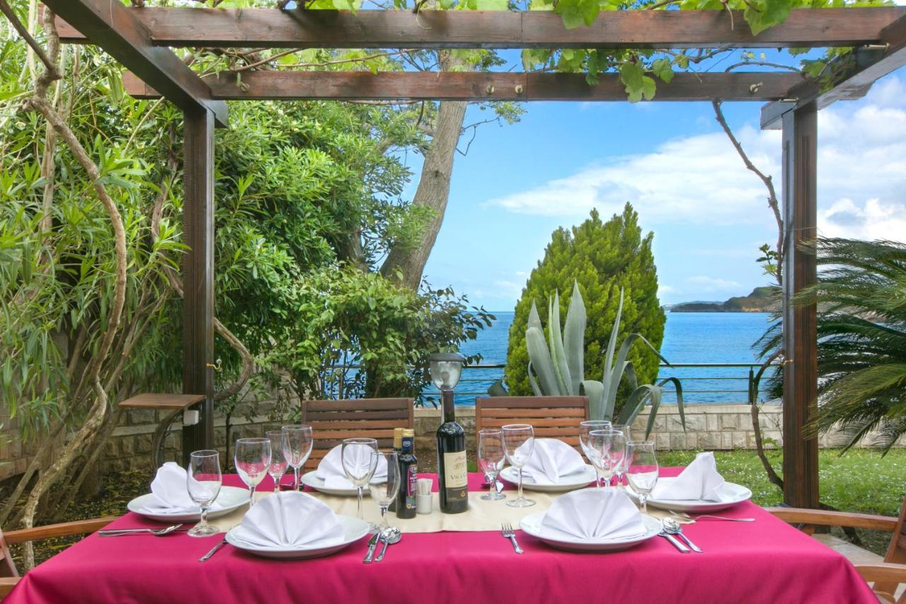 Royal Holiday Apartments Sveti Stefan Extérieur photo