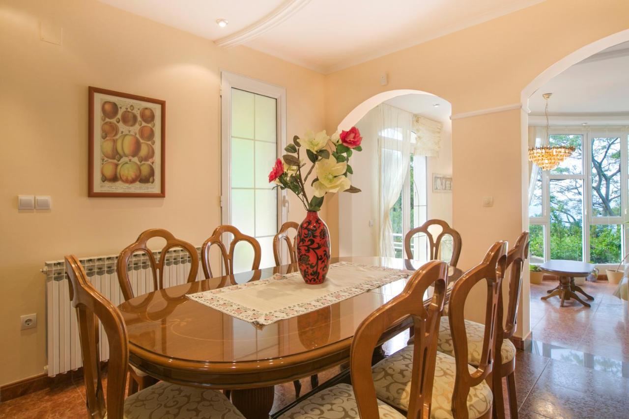Royal Holiday Apartments Sveti Stefan Extérieur photo
