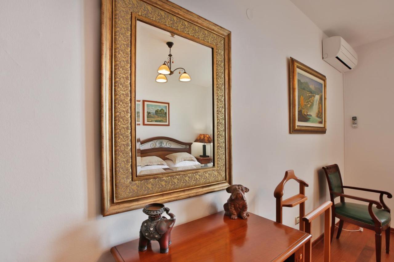Royal Holiday Apartments Sveti Stefan Extérieur photo