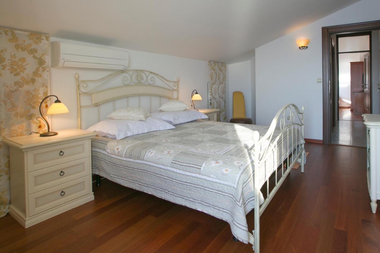 Royal Holiday Apartments Sveti Stefan Extérieur photo