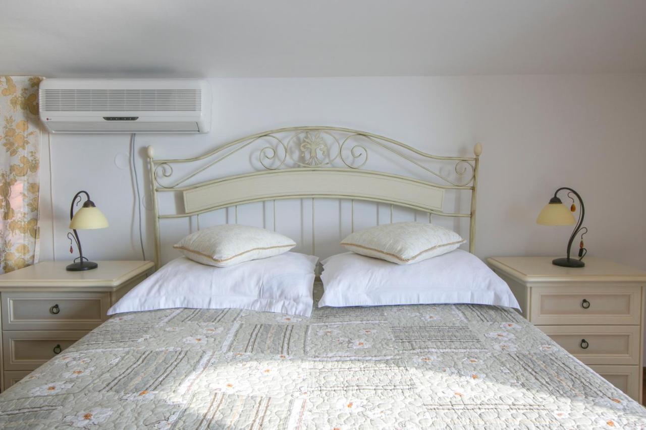 Royal Holiday Apartments Sveti Stefan Extérieur photo