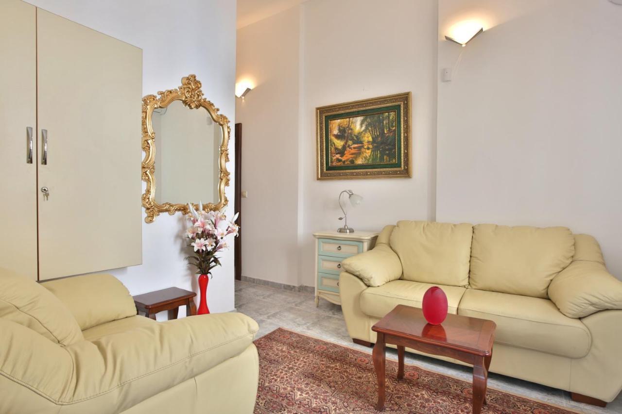 Royal Holiday Apartments Sveti Stefan Extérieur photo