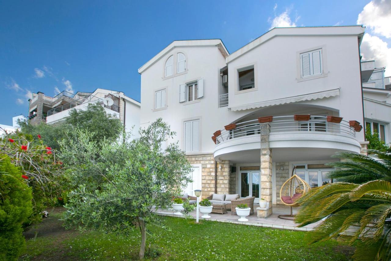 Royal Holiday Apartments Sveti Stefan Extérieur photo
