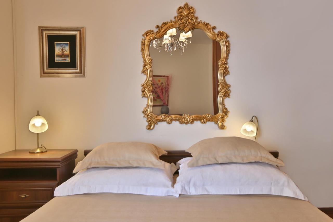 Royal Holiday Apartments Sveti Stefan Extérieur photo