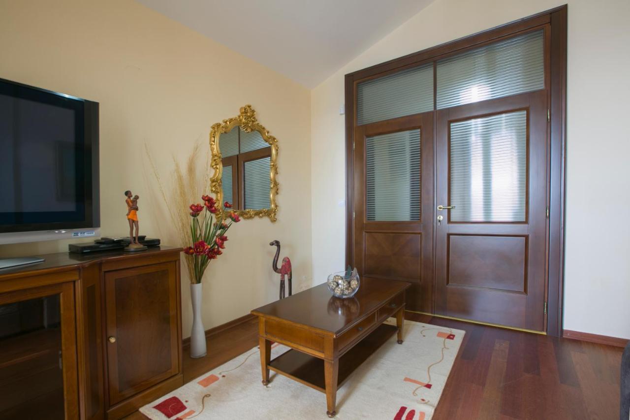 Royal Holiday Apartments Sveti Stefan Extérieur photo