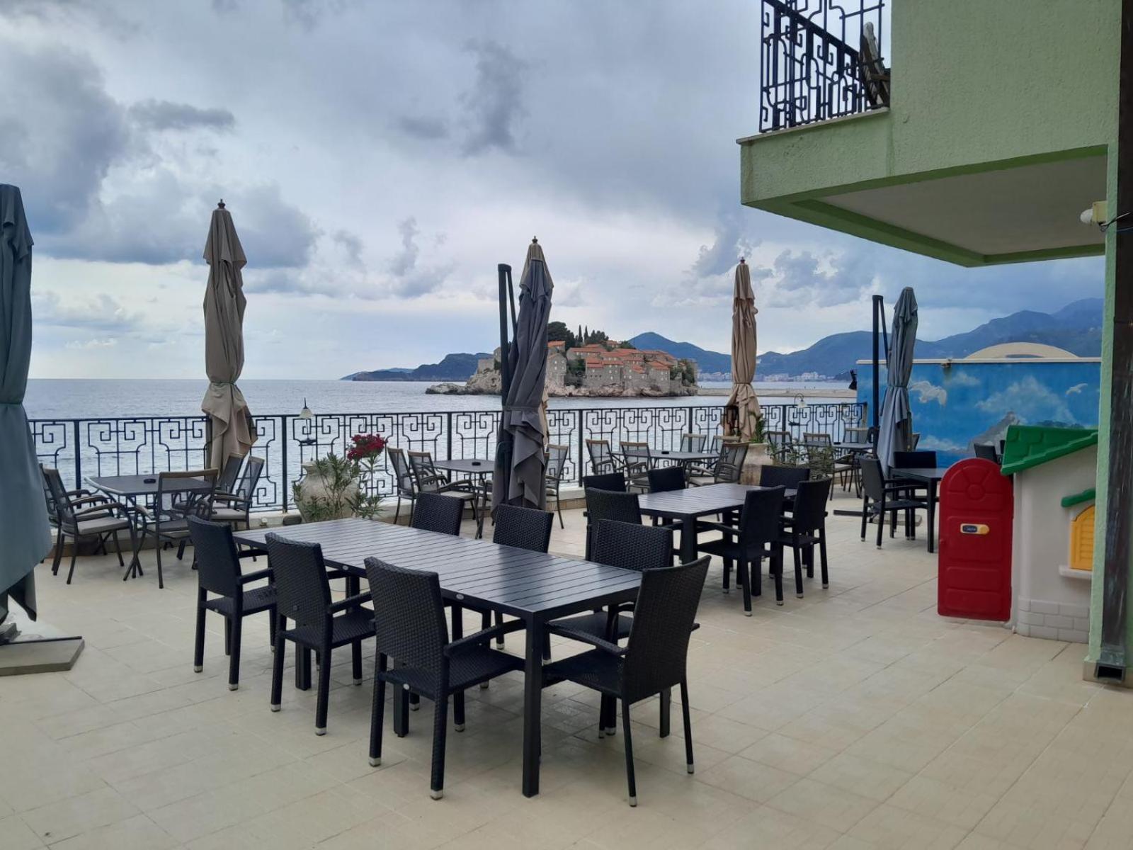 Royal Holiday Apartments Sveti Stefan Extérieur photo