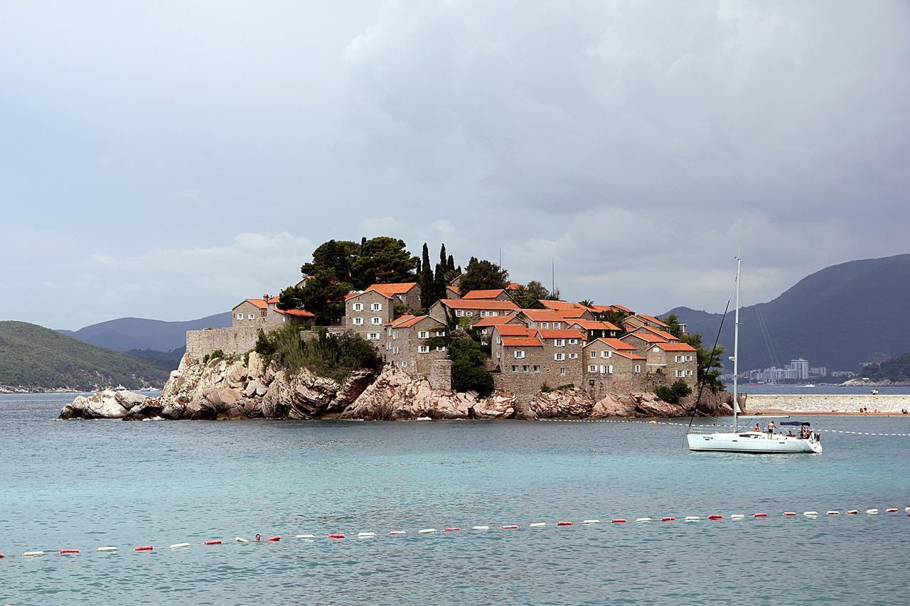 Royal Holiday Apartments Sveti Stefan Extérieur photo