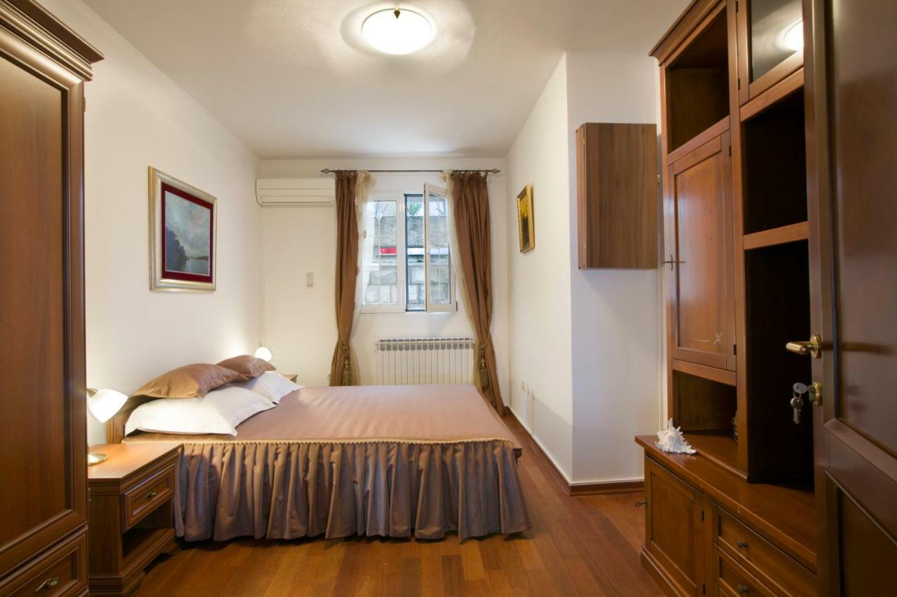 Royal Holiday Apartments Sveti Stefan Extérieur photo